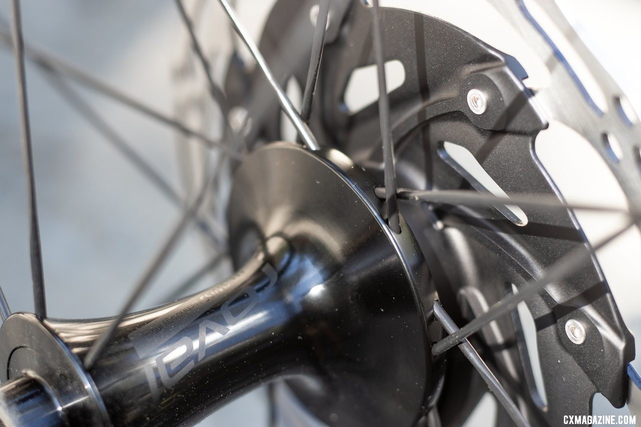 The Roval AFD hubs feature flanges that hide the spoke heads, just as Roval hubs did decades ago. © A. Yee / Cyclocross Magazine