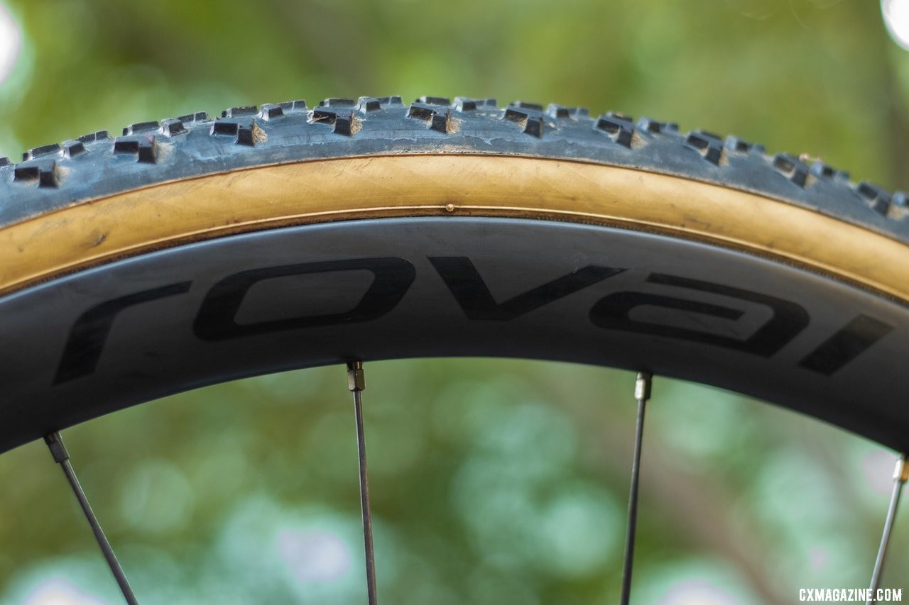 The Roval Terra CLX wheels made for easy tire installation and setup even with the typically tricky Islabikes Greim tire. © A. Yee / Cyclocross Magazine