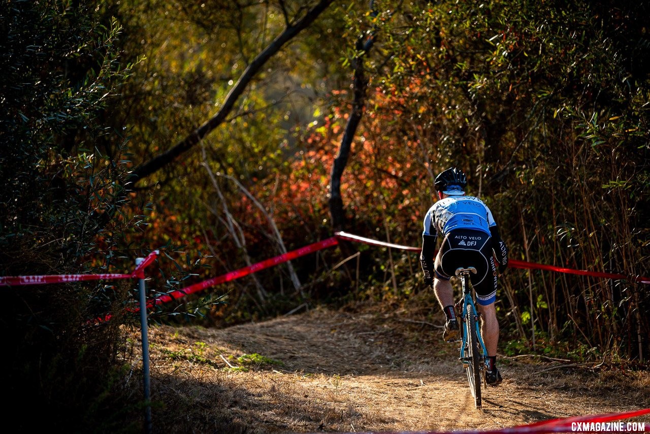 Early light at the 41st Surf City CX. 2019 Surf City CX. © Jeff Vander Stucken