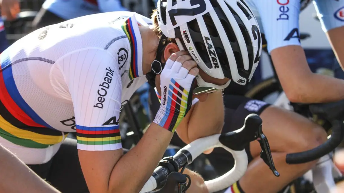 Sanne Cant gets set to race. 2019 European Cyclocross Championships, Silvelle, Italy. © B. Hazen / Cyclocross Magazine