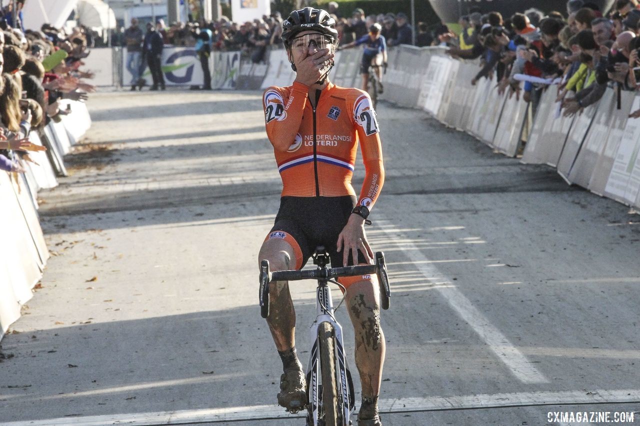 Yara Kastelijn shows some surprise at her impressive win. 2019 European Cyclocross Championships, Silvelle, Italy. © B. Hazen / Cyclocross Magazine
