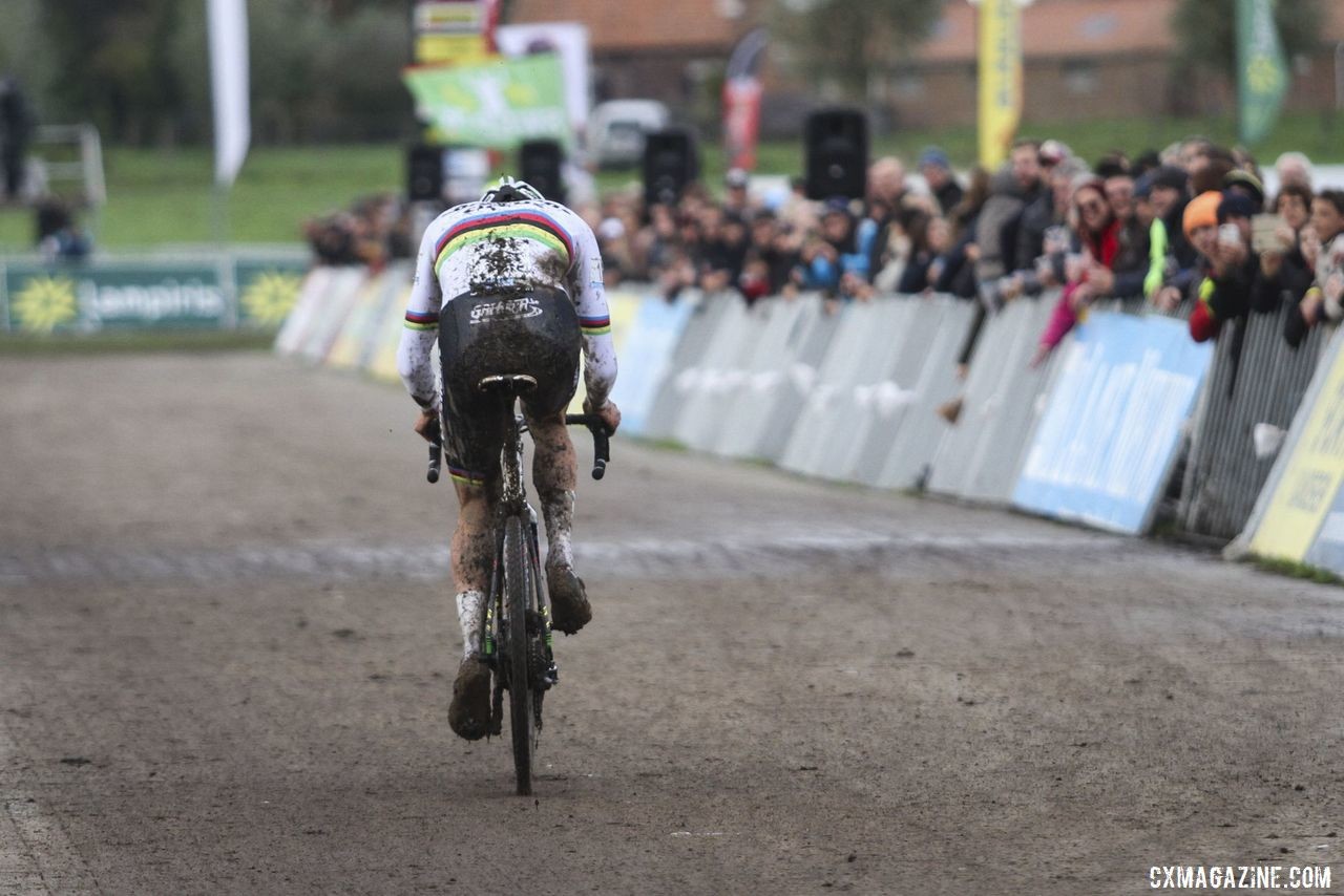 Mathieu van der Poel had no one in front of him with one to go. 2019 Superprestige Ruddervoorde. © B. Hazen / Cyclocross Magazine