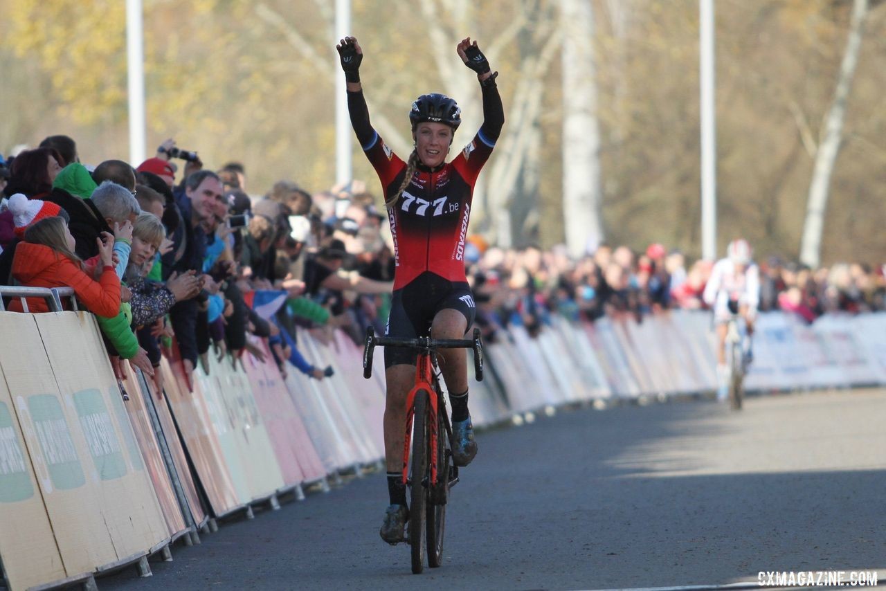Annemarie Worst took the win at Tabor.  2019 World Cup Tabor. © B. Hazen / Cyclocross Magazine
