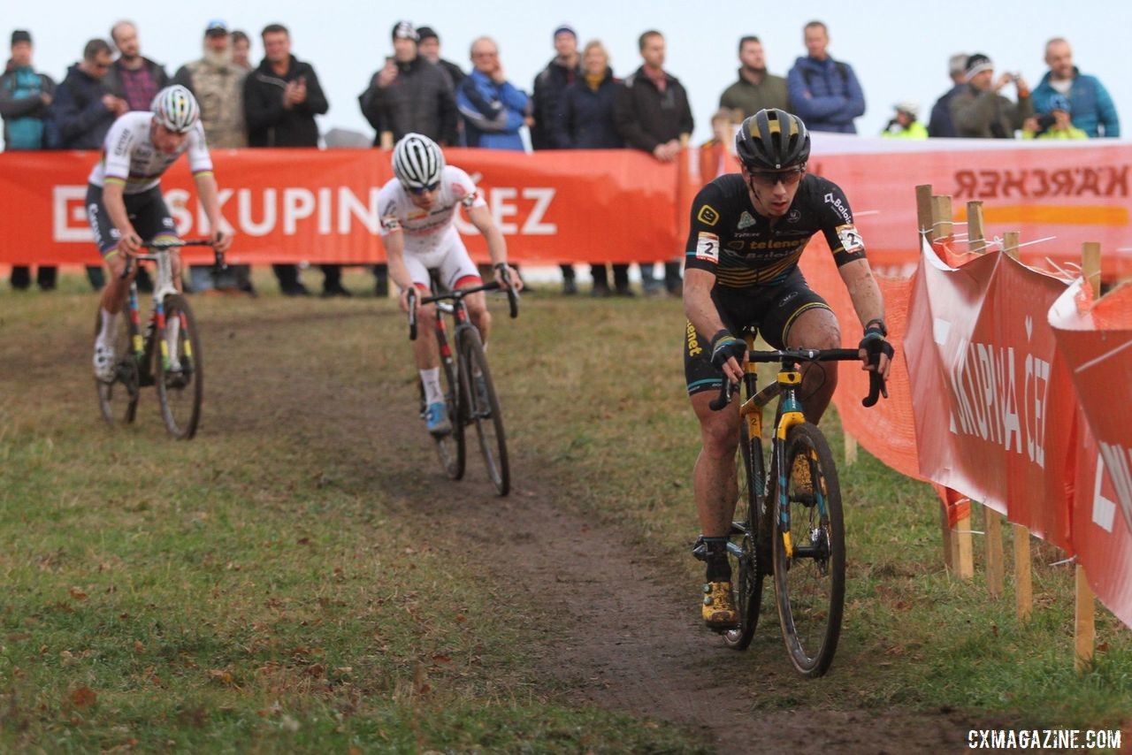 Lars van der Haar was the aggressor in Lap 6. 2019 World Cup Tabor. © B. Hazen / Cyclocross Magazine