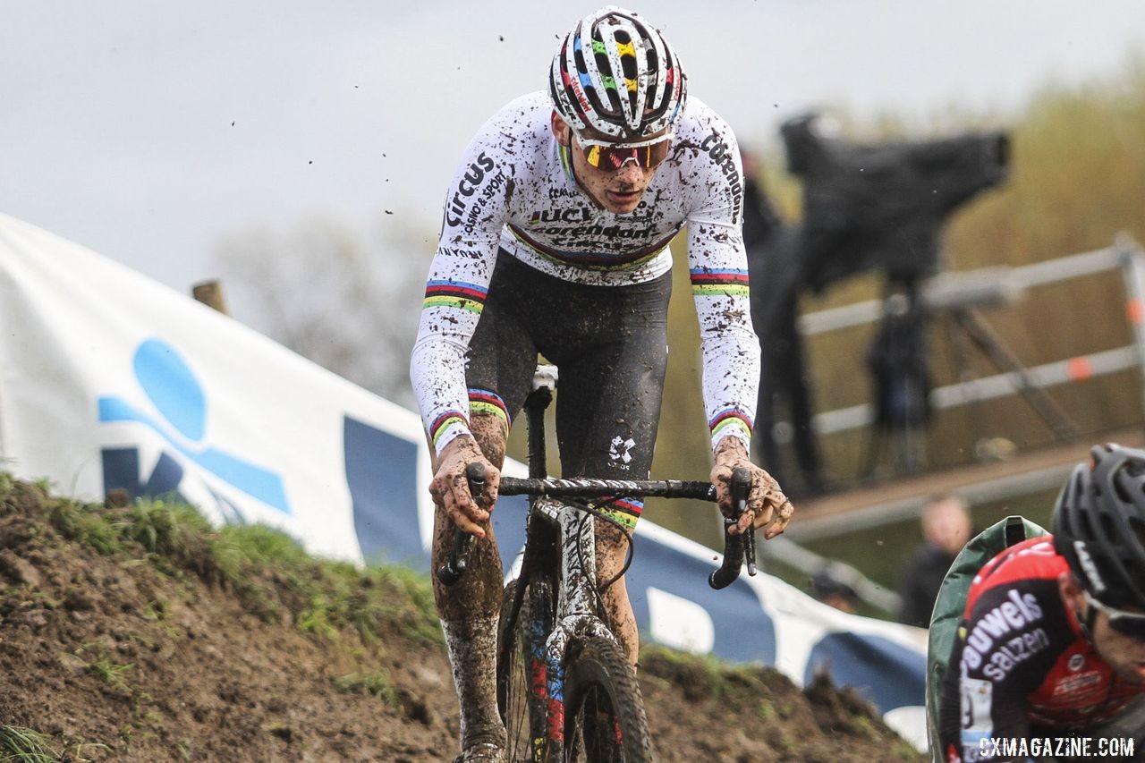 Mathieu van der Poel faced a tough challenge from the Pauwels Sauzen team. 2019 Superprestige Ruddervoorde. © B. Hazen / Cyclocross Magazine