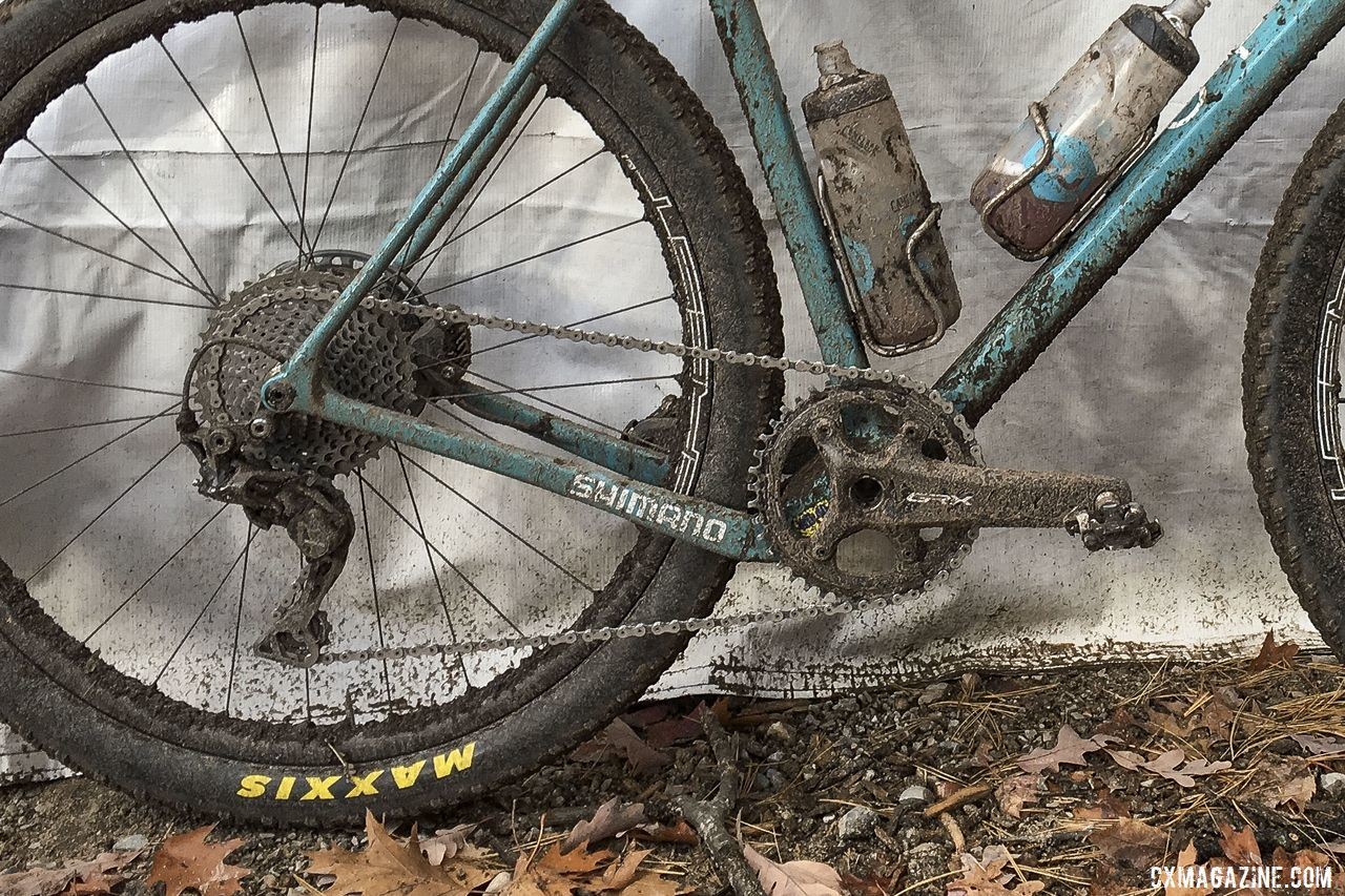 The chainstays on the WI.DE. are dropped for more clearance. Geoff Kabush's 2019 Iceman Cometh OPEN WI.DE. © B. Grant / Cyclocross Magazine