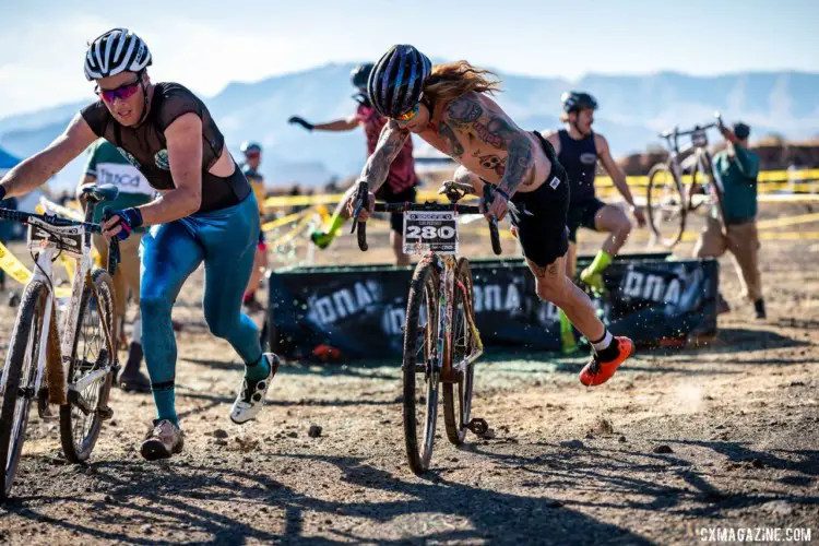 Maxx Chance and Anthony Clark had an intense battle from the gun. 2019 Singlespeed Cyclocross World Championships, Utah. © Jeff Vander Stucken
