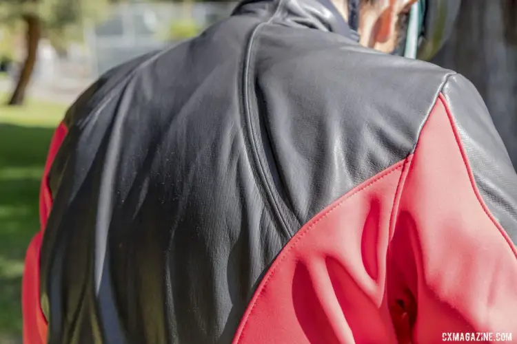 The Thermo Jackset has Gore's Persistent Beading Technology. Gore Gore-Tex Infinium Line. © C. Lee / Cyclocross Magazine