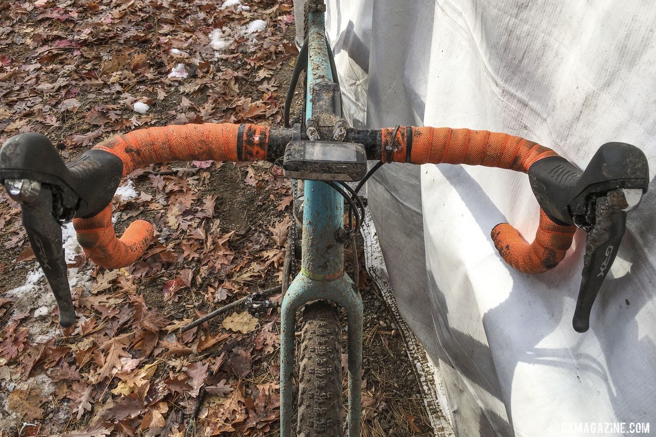 With GRX shift-brake levers and wide 2.1" tires, Kabush was ready to rip at the Iceman Cometh Challenge. Geoff Kabush's 2019 Iceman Cometh OPEN WI.DE. © B. Grant / Cyclocross Magazine