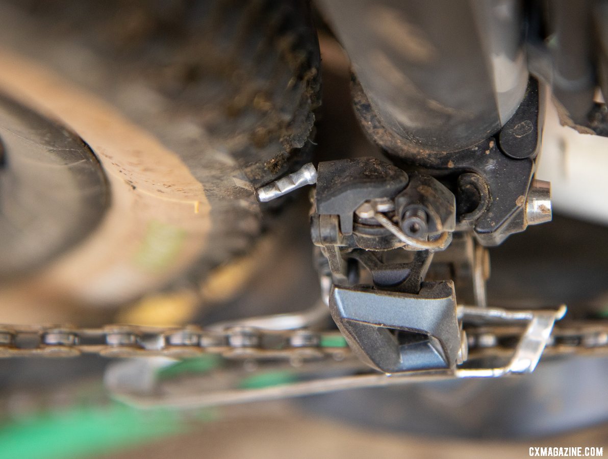 Viathon's G.1 carbon gravel bike clears 47mm tires, but you'll have to clip your front derailleur cable to be extra short to avoid generating unwanted buzz on your ride. © A. Yee / Cyclocross Magazine