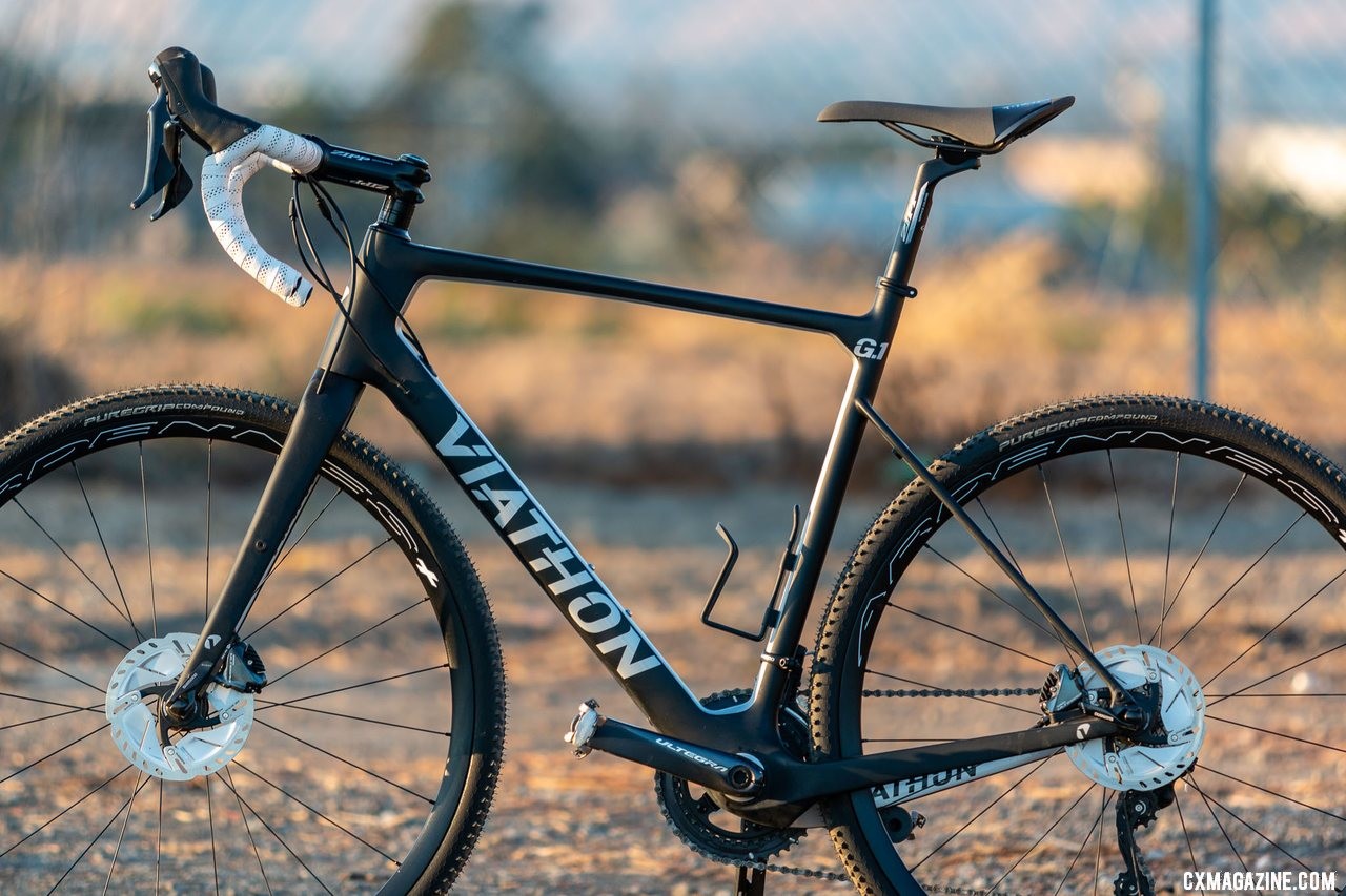 Viathon's G.1 carbon gravel bike features a lightweight frame with massive tire clearance. © A. Yee / Cyclocross Magazine