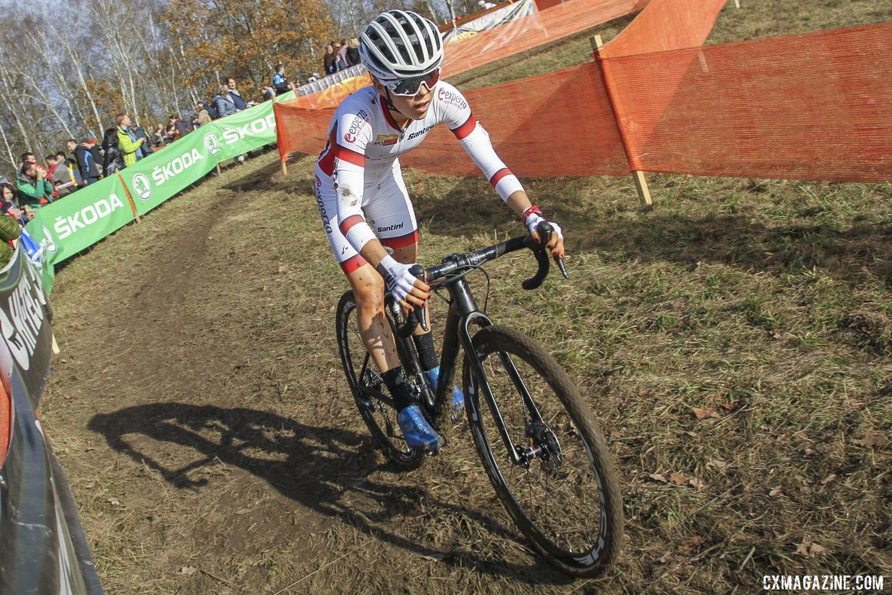 Young Anna Kay had a strong ride, finishing 7th. 2019 World Cup Tabor, Czech Republic. © B. Hazen / Cyclocross Magazine