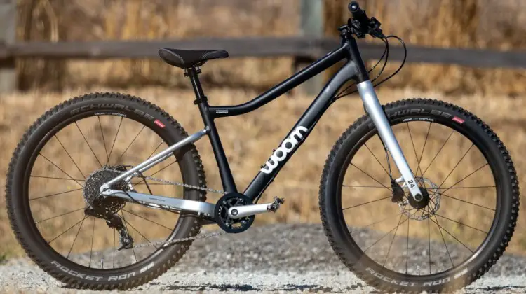 The lightweight Woom Off 5 24" bike review is ready for any off-road riding and tips the scales at just 18.9 pounds. © A. Yee / Cyclocross Magazine