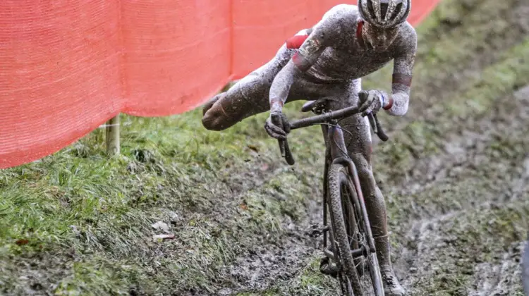 The famed rutted off-camber of Namur awaits. 2018 World Cup Namur. © B. Hazen / Cyclocross Magazine