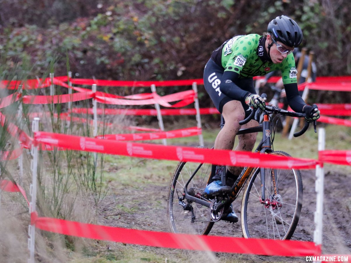 Calder Wood powers up the long uphill grade to the top of the course trying to distance himself from the chasers. Collegiate Club Men. 2019 Cyclocross National Championships, Lakewood, WA. © D. Mable / Cyclocross Magazine