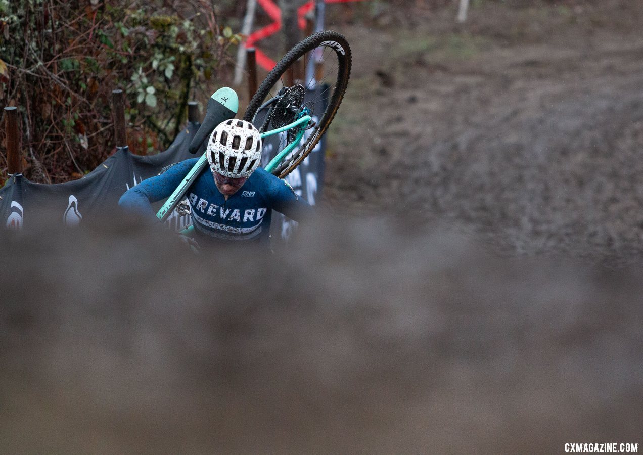 Tyler Orschel begins his ascent of the first climb one last time. Collegiate Varsity Men. 2019 Cyclocross National Championships, Lakewood, WA. © A. Yee / Cyclocross Magazine