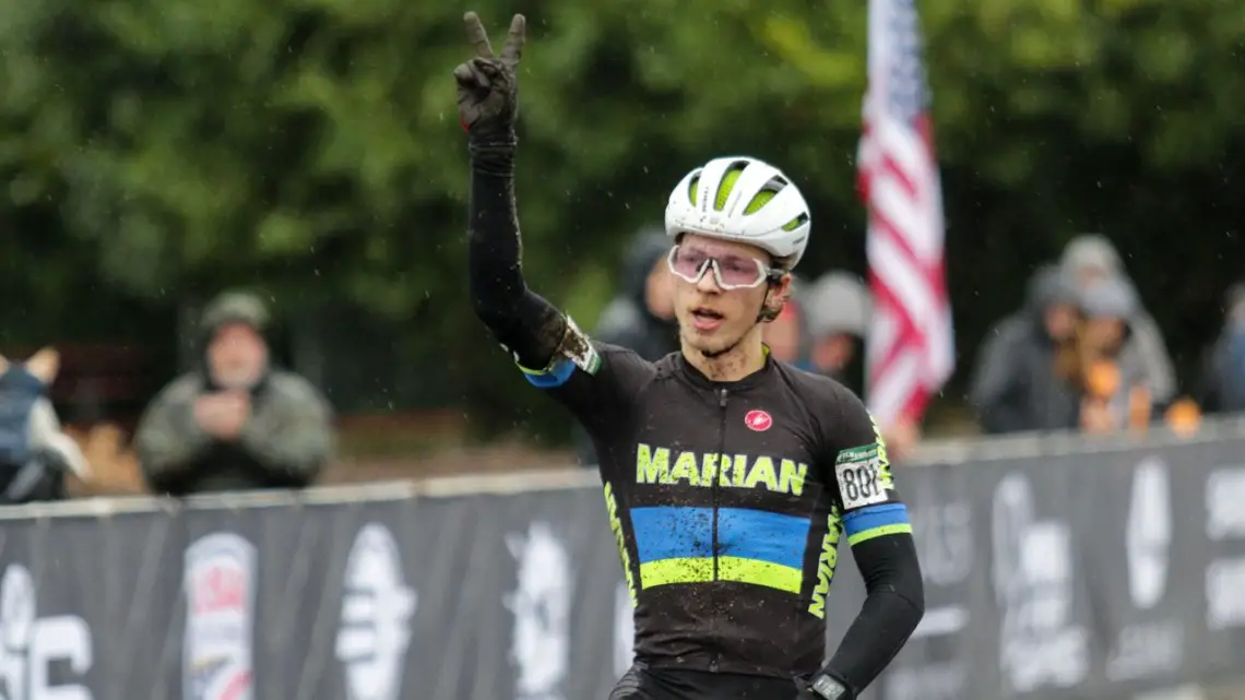 Caleb Swartz celebrates his second Collegiate Cyclocross victory in as many years. Collegiate Varsity Men. 2019 Cyclocross National Championships, Lakewood, WA. © D. Mable / Cyclocross Magazine