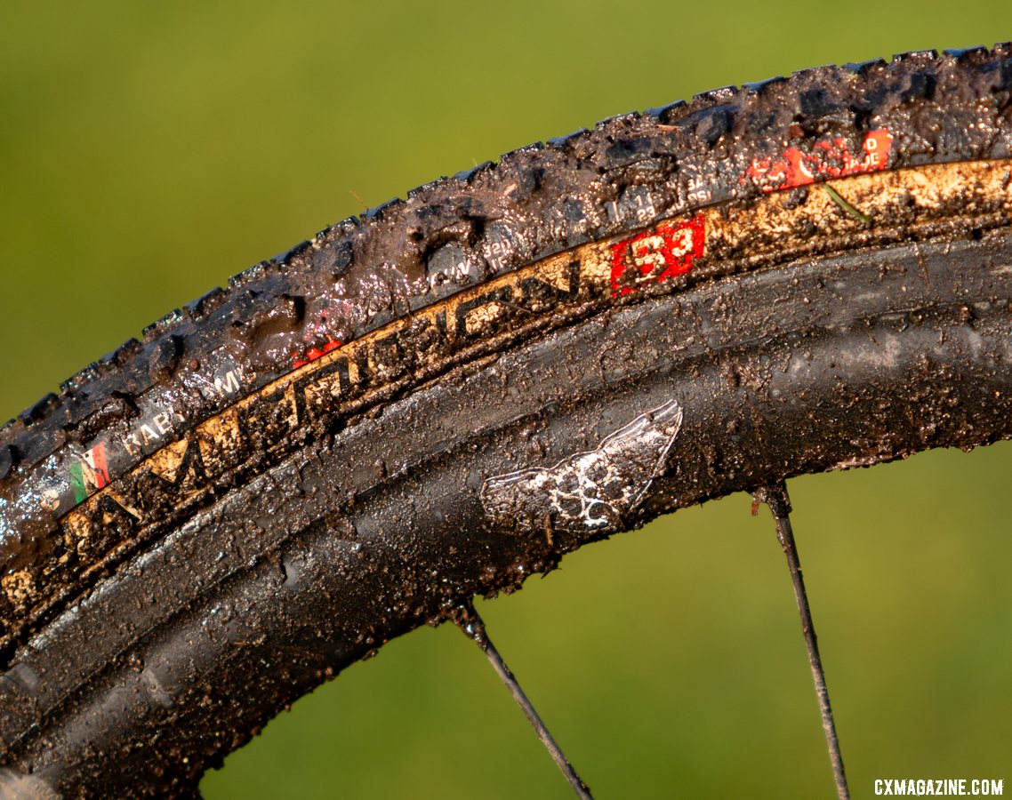 Team S&M CX added Challenge as a tire sponsor this year, and Honsinger ran Team Edition S3 Baby Limus tubulars at Natonals. Clara Honsinger's Elite Women's winning Kona Major Jake cyclocross bike. 2019 USA Cycling Cyclocross National Championships bike profiles, Lakewood, WA. © A. Yee / Cyclocross Magazine