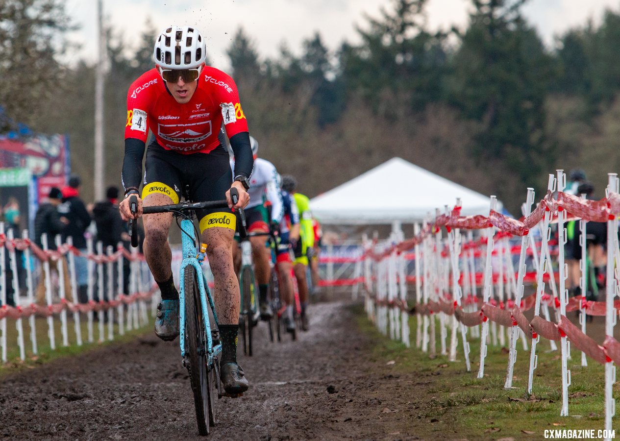 Gage Hecht led a long line of the counties best cyclocross riders. Elite Men. 2019 Cyclocross National Championships, Lakewood, WA. © A. Yee / Cyclocross Magazine