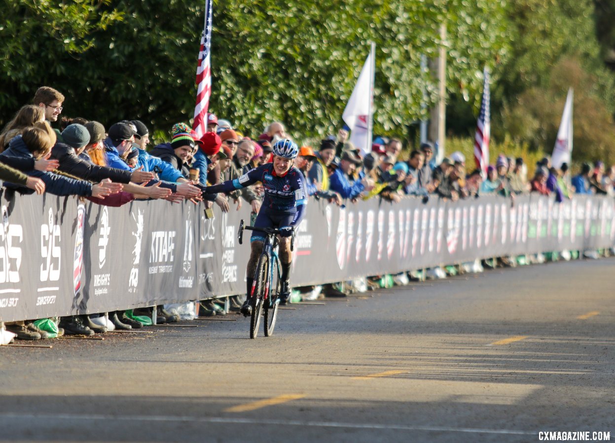 Katie Compton acknowledges fans after 15 years as Elite Women's national champ. Elite Women. 2019 Cyclocross National Championships, Lakewood, WA. © D. Mable / Cyclocross Magazine