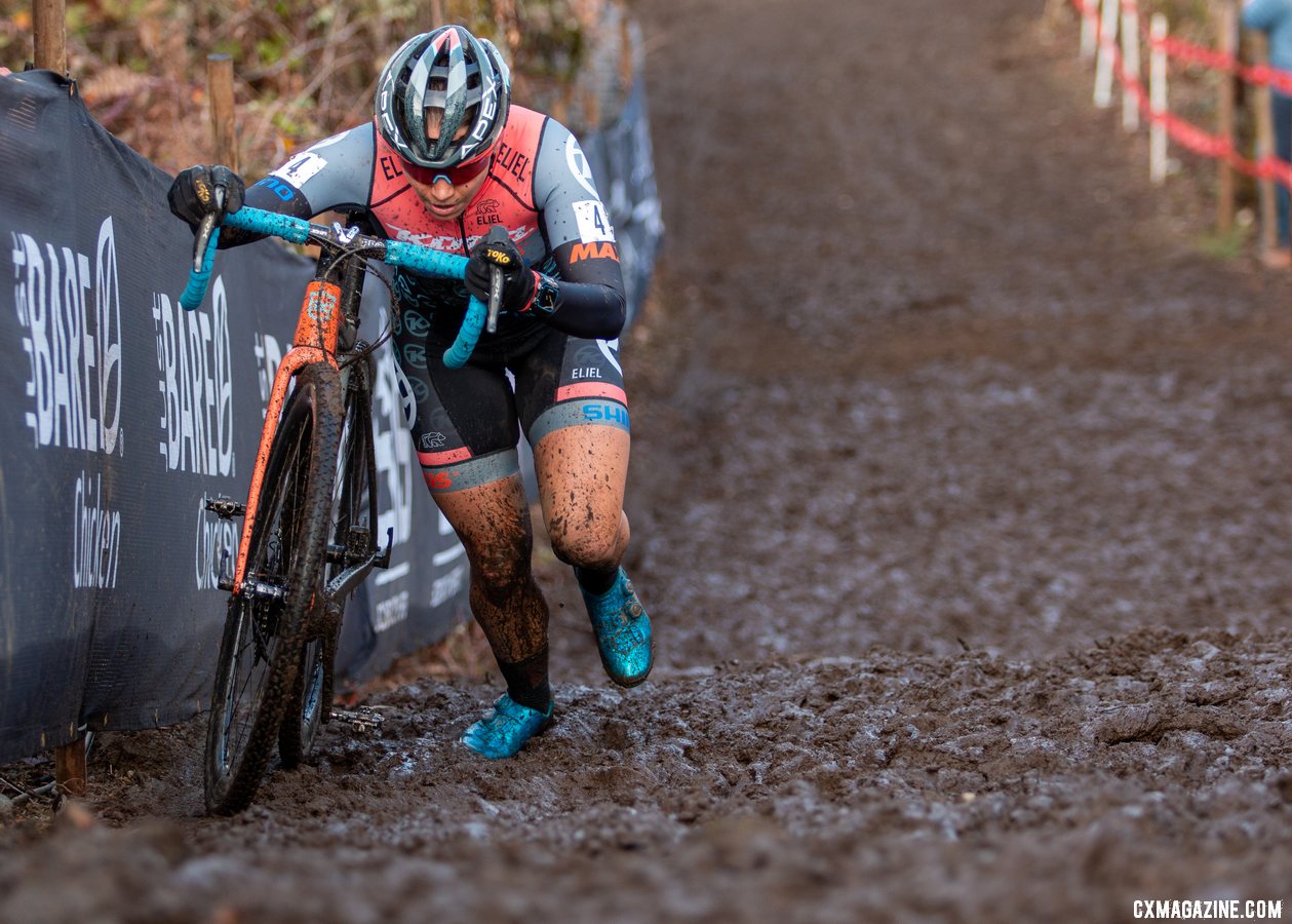 Rebecca Fahringer chased Honsinger in a bid to get to the front. Elite Women. 2019 Cyclocross National Championships, Lakewood, WA. © A. Yee / Cyclocross Magazine