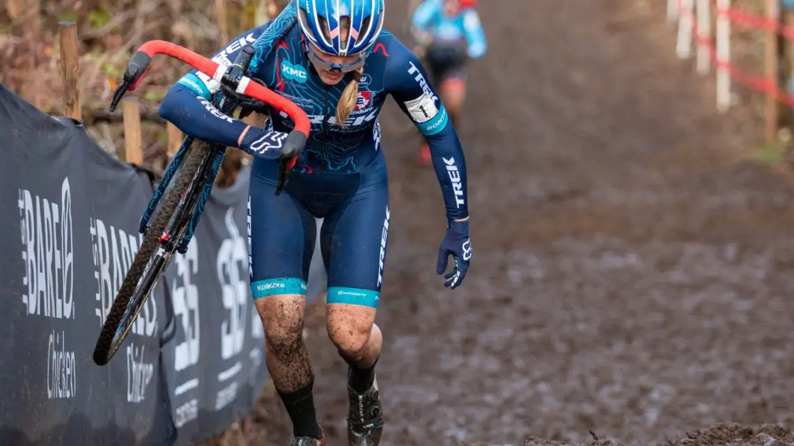 Katie Compton works to hold McFadden off in the last lap. Elite Women. 2019 Cyclocross National Championships, Lakewood, WA. © A. Yee / Cyclocross Magazine