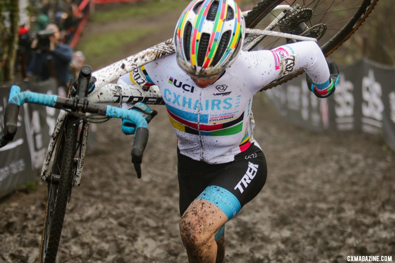 Andrew Strohmeyer ran to a late win. Junior 17-18 Men. 2019 Cyclocross National Championships, Lakewood, WA. © A. Yee / Cyclocross Magazine