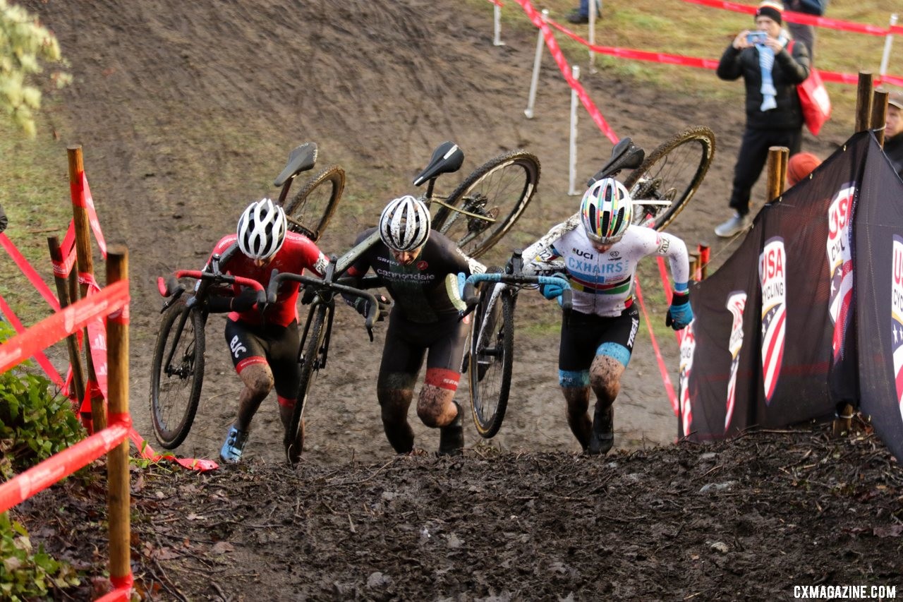 The top three sprint up the run-up. Junior 17-18 Men. 2019 Cyclocross National Championships, Lakewood, WA. © A. Yee / Cyclocross Magazine