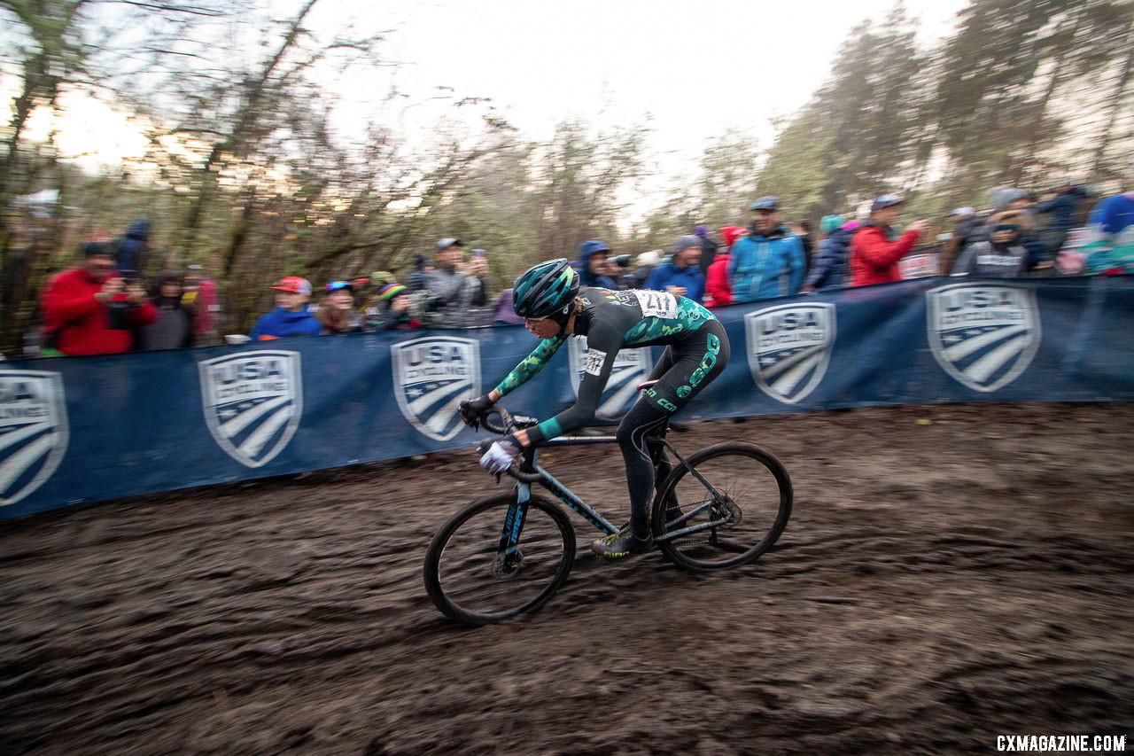 Nicholas Petrov takes on one of the descents. Junior 17-18 Men. 2019 Cyclocross National Championships, Lakewood, WA. © A. Yee / Cyclocross Magazine