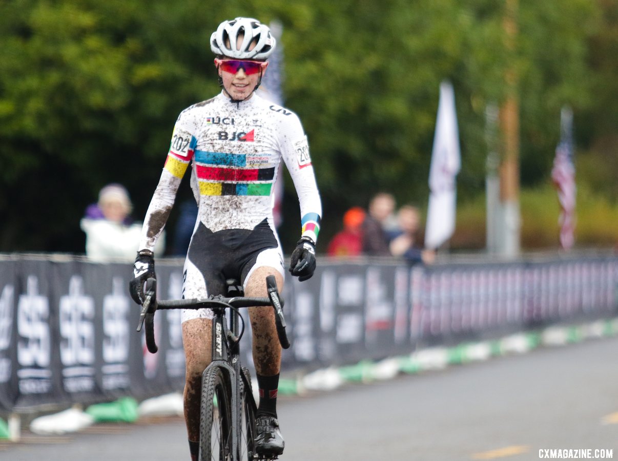 Madigan Munro is all smiles after earning the right to wear the stars and stripes jersey for the next year. Junior Women. 2019 Cyclocross National Championships, Lakewood, WA. © D. Mable / Cyclocross Magazine