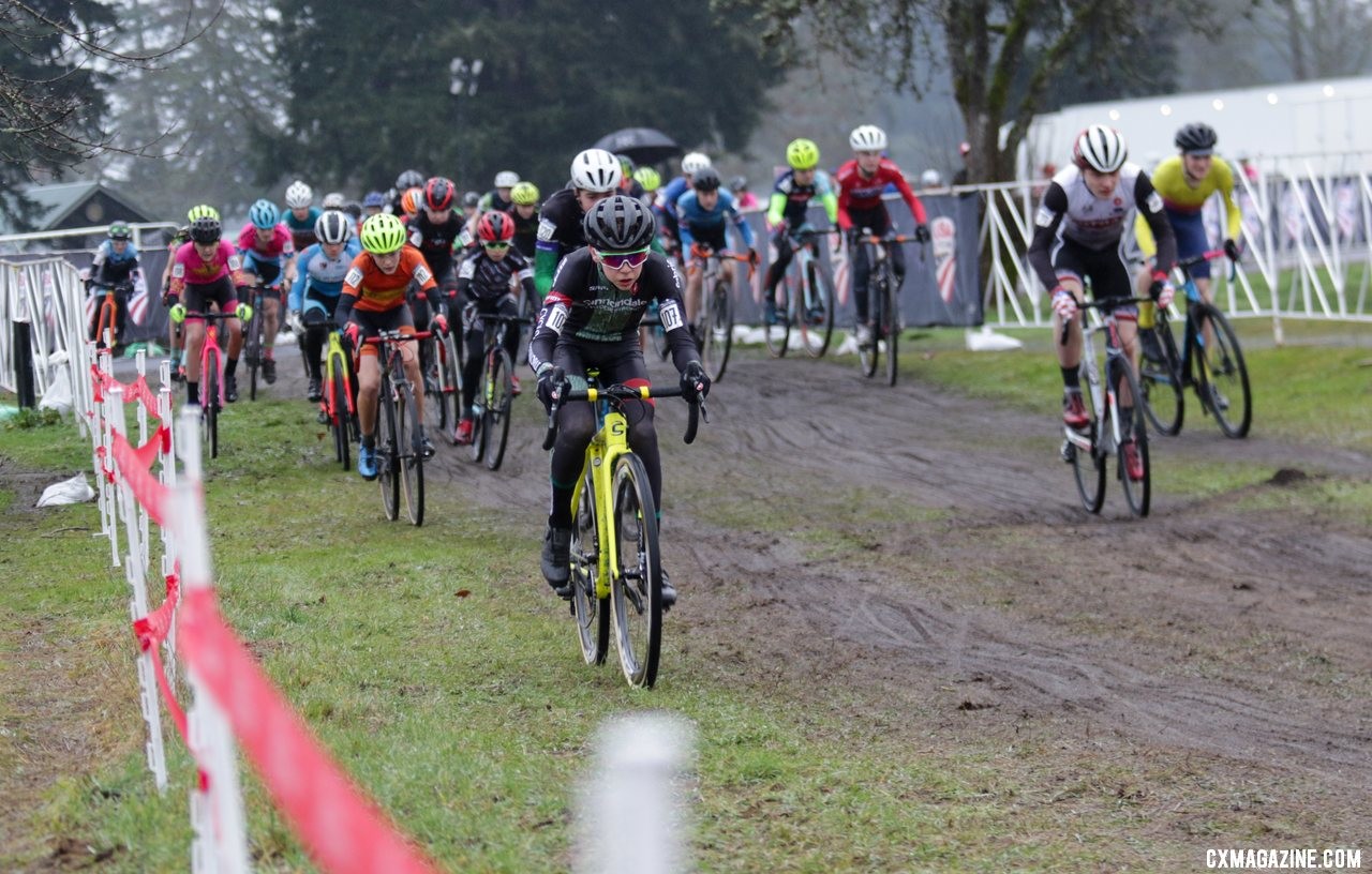 Miles Mattern sprinted the long opening straightaway to take the holeshot and lead the field to the base of the first climb. Junior Men 13-14. 2019 Cyclocross National Championships, Lakewood, WA. © D. Mable / Cyclocross Magazine