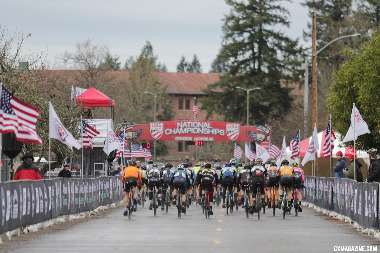 Master men 40-44 kick off an afternoon of championship racing. Masters Men 40-44. 2019 Cyclocross National Championships, Lakewood, WA. © D. Mable / Cyclocross Magazine