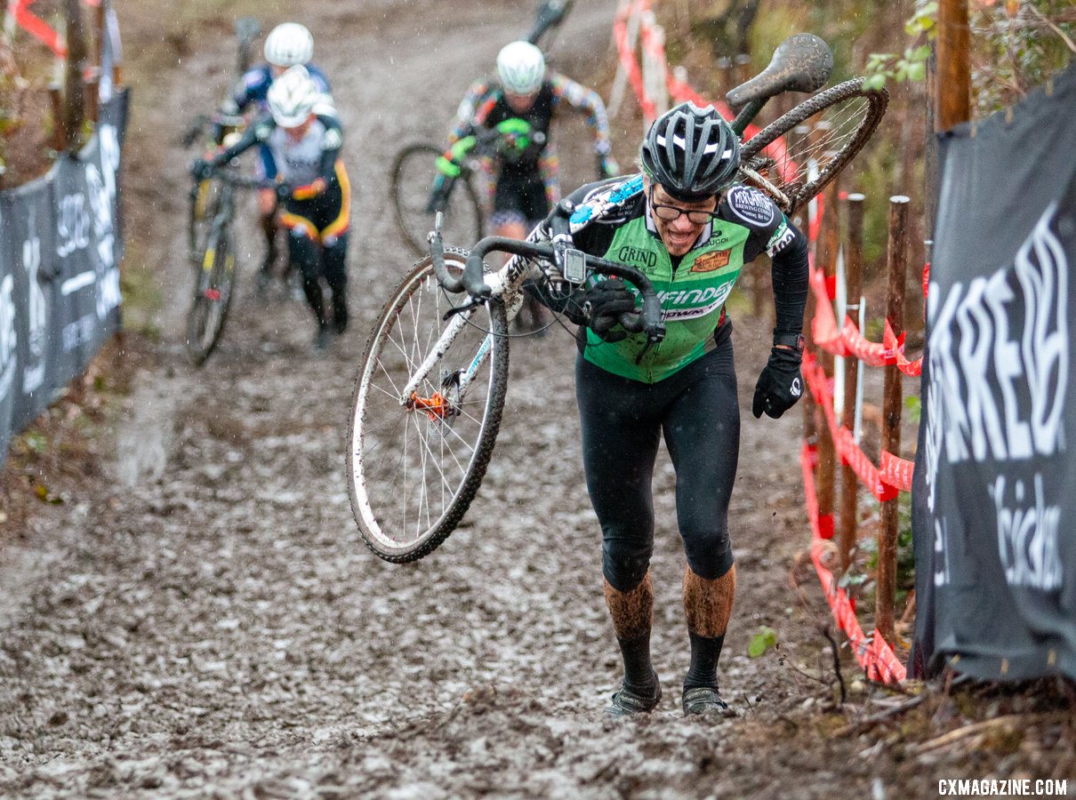 Perpetual contender Gunnar Shogren and his barcons raced a to top five finish. Masters Men 55-59. 2019 Cyclocross National Championships, Lakewood, WA. © A. Yee / Cyclocross Magazine