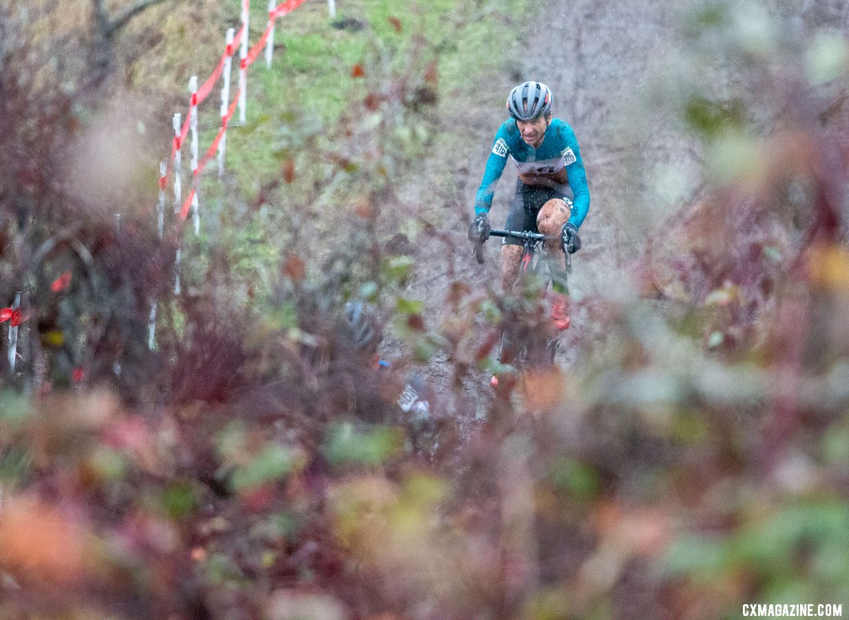 This DFL rider was far from last. Matt Shelton also has fast kids racing later this week. Masters Men 55-59. 2019 Cyclocross National Championships, Lakewood, WA. © A. Yee / Cyclocross Magazine