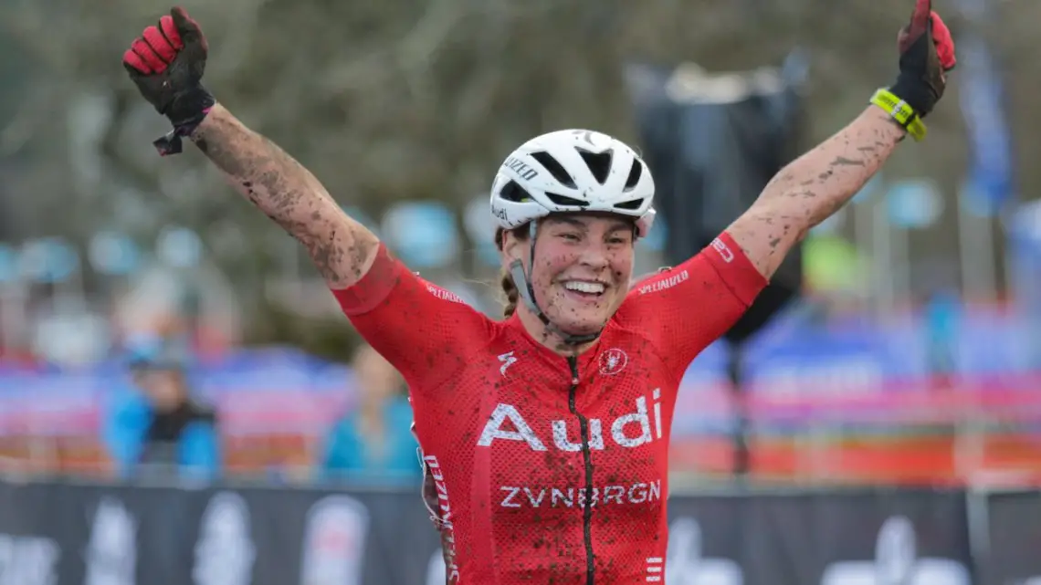 Laura Matsen Ko ran away to a a Masters Women 35-39 title in her rookie season of cyclocross. 2019 Cyclocross National Championships, Lakewood, WA. © D. Mable / Cyclocross Magazine