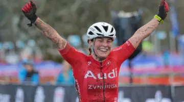 Laura Matsen Ko ran away to a a Masters Women 35-39 title in her rookie season of cyclocross. 2019 Cyclocross National Championships, Lakewood, WA. © D. Mable / Cyclocross Magazine