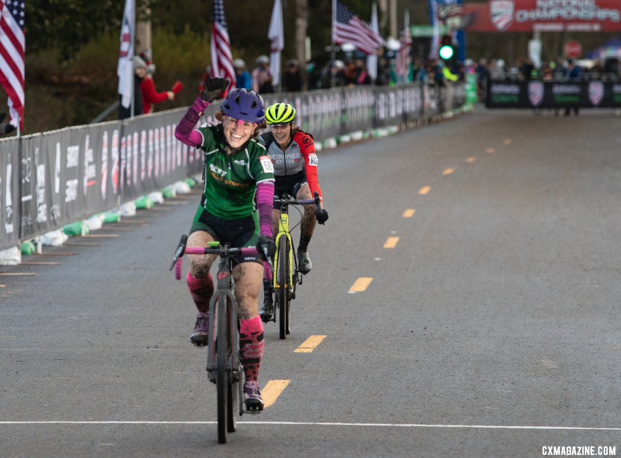 In a battle for third, defending champion Holly Lavesser beats Janelle Bickford for the bronze medal. Masters Women 35-39. 2019 Cyclocross National Championships, Lakewood, WA. © A. Yee / Cyclocross Magazine