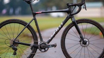 Giant Introduces Any Road And Revolt Gravel Beginner Bikes Interbike 13 Cyclocross Magazine Cyclocross And Gravel News Races Bikes Media