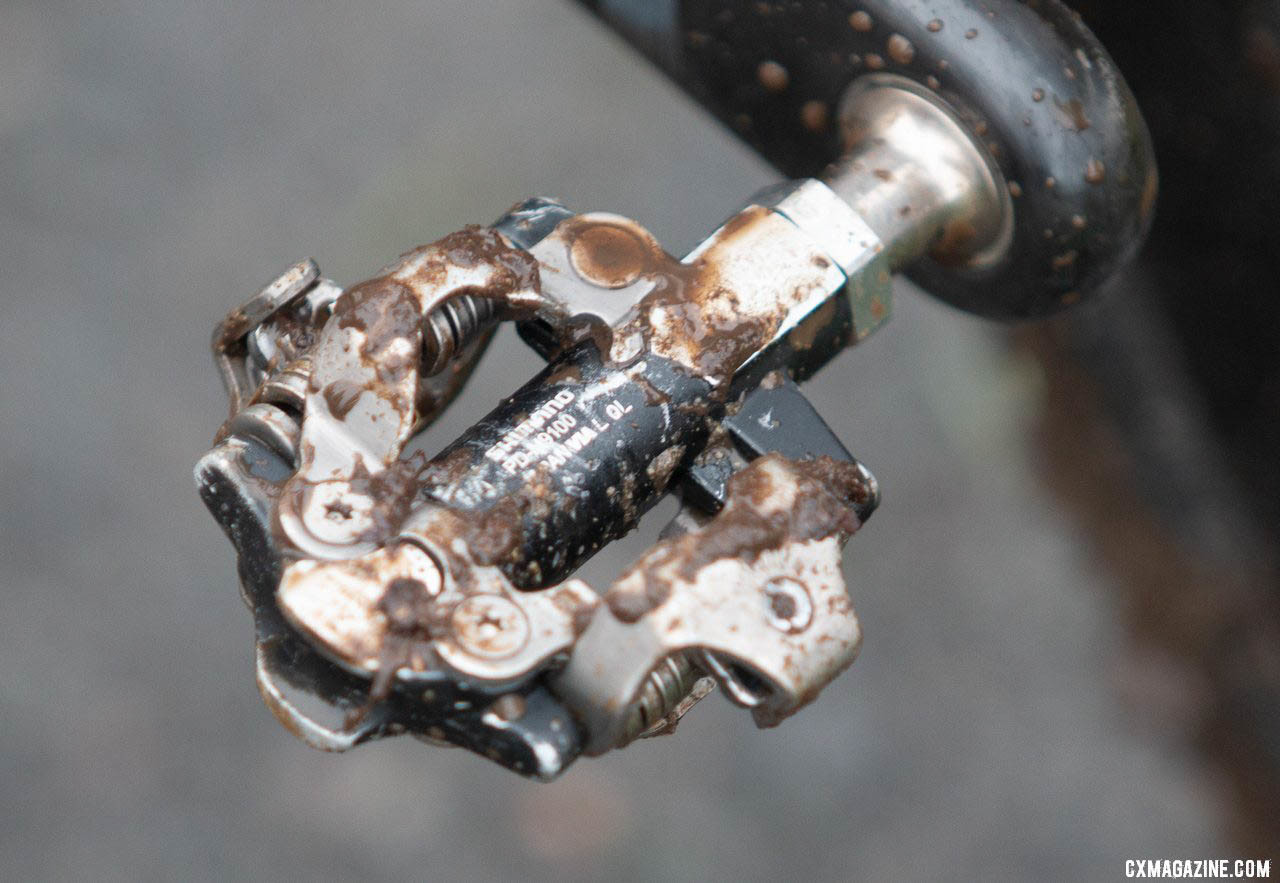 Part of a splash of Shimano on her bikes, Munro opts for SPDs to keep clipped in. 2019 Cyclocross National Championships, Lakewood, WA. © A. Yee / Cyclocross Magazine
