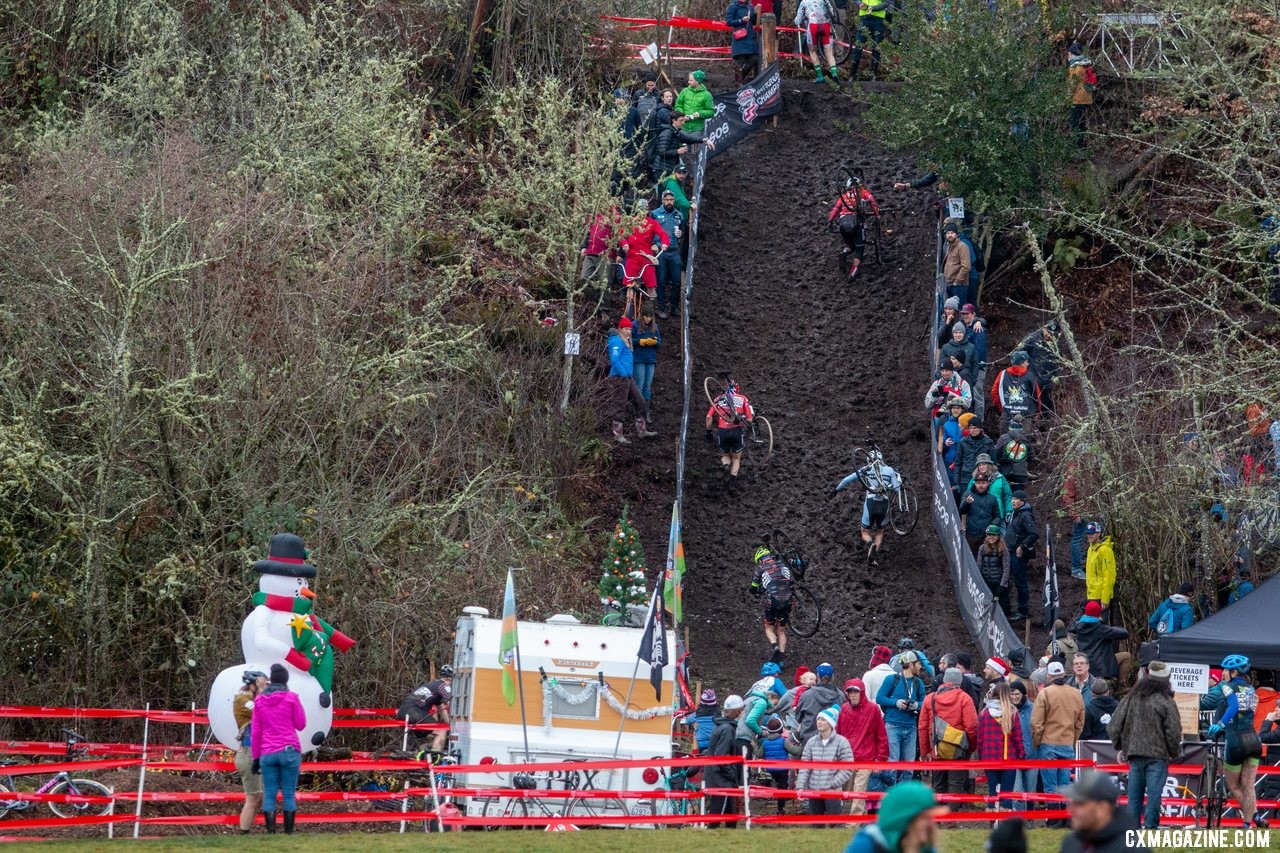 Most of the singlespeeders chose a gear that was too big for this climb, so they had to walk. Singlespeed Men. 2019 Cyclocross National Championships, Lakewood, WA. © A. Yee / Cyclocross Magazine