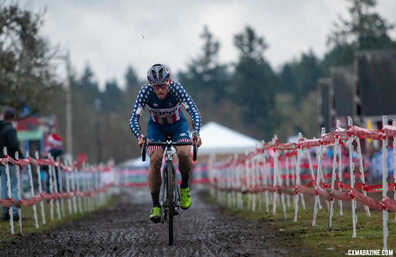 "Sometimes it's to big. Sometimes it's too small, but it's always cool." Singlespeed Men. 2019 Cyclocross National Championships, Lakewood, WA. © A. Yee / Cyclocross Magazine
