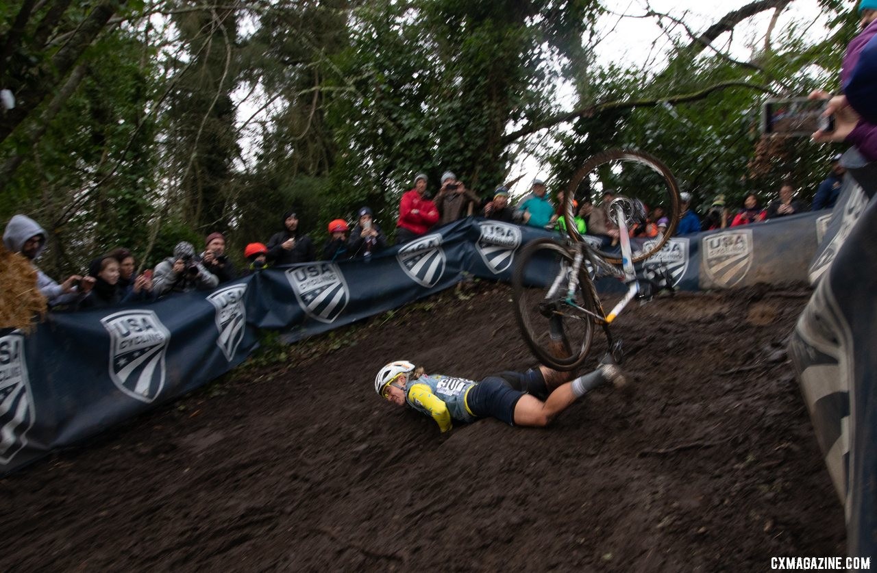 Boom! Sarah Sturm dumps it on the Disco Drop. Singlespeed Women. 2019 Cyclocross National Championships, Lakewood, WA. © A. Yee / Cyclocross Magazine