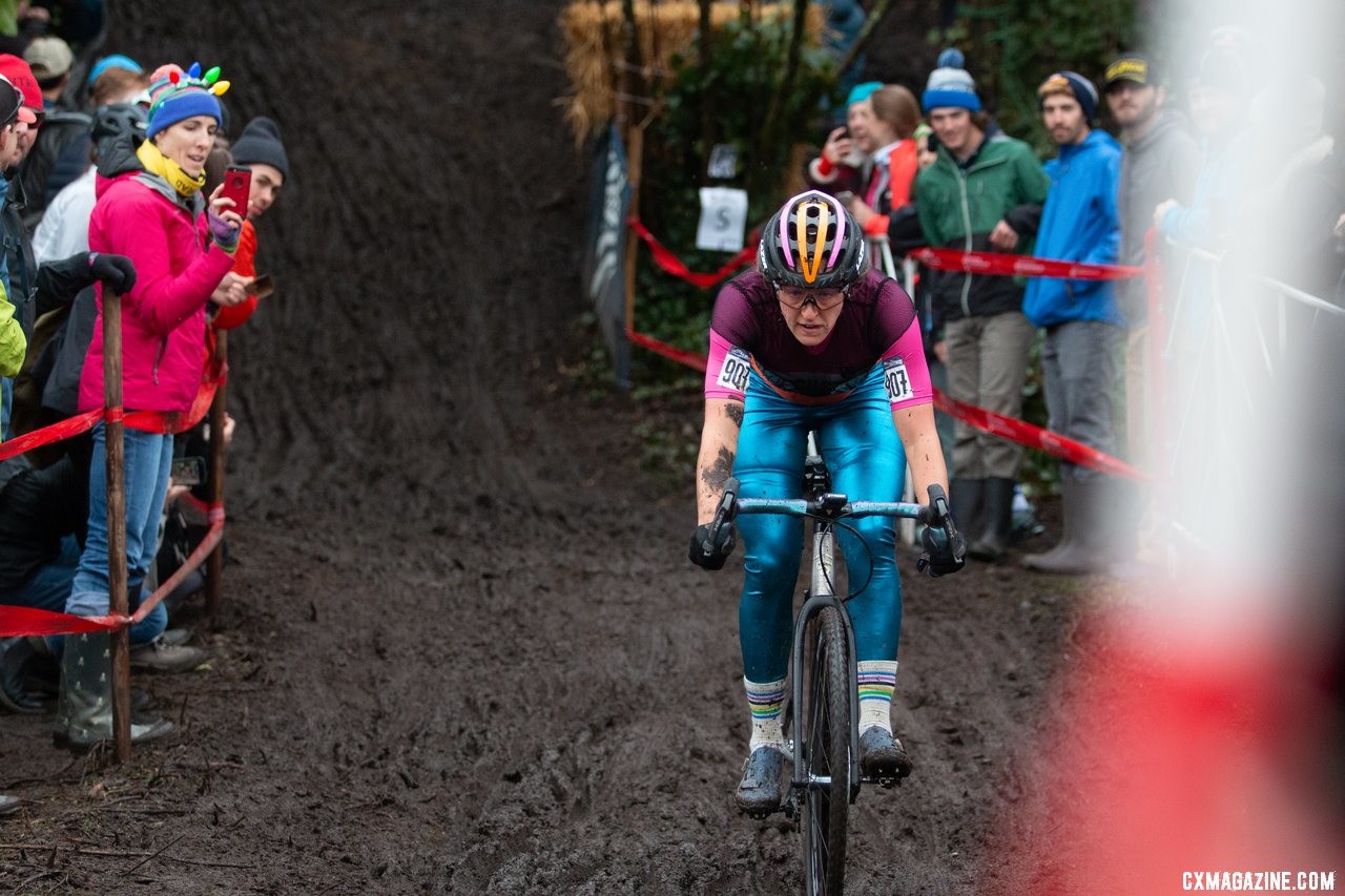 Emily Schaldach wears her serious face cuz she's racin'. Singlespeed Women. 2019 Cyclocross National Championships, Lakewood, WA. © A. Yee / Cyclocross Magazine