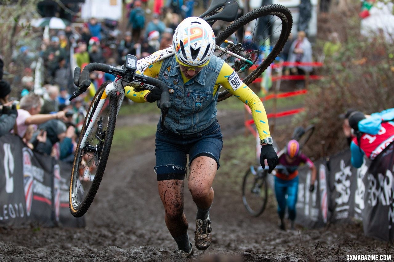 Sarah Sturm marches up a steep climb. Singlespeed Women. 2019 Cyclocross National Championships, Lakewood, WA. © A. Yee / Cyclocross Magazine