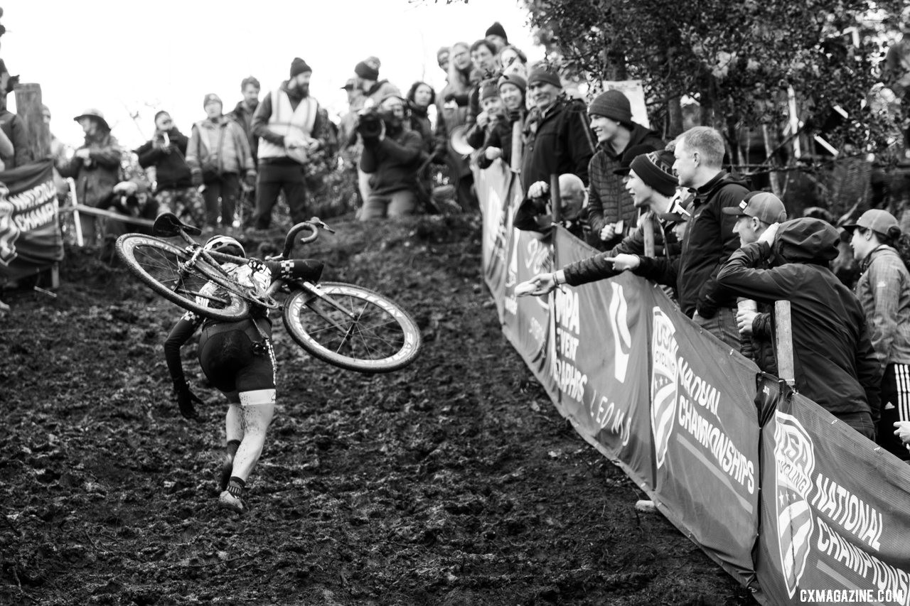 Fans love heckling the one-geared wonders as they ascent the steep pitches. Singlespeed Women. 2019 Cyclocross National Championships, Lakewood, WA. © A. Yee / Cyclocross Magazine