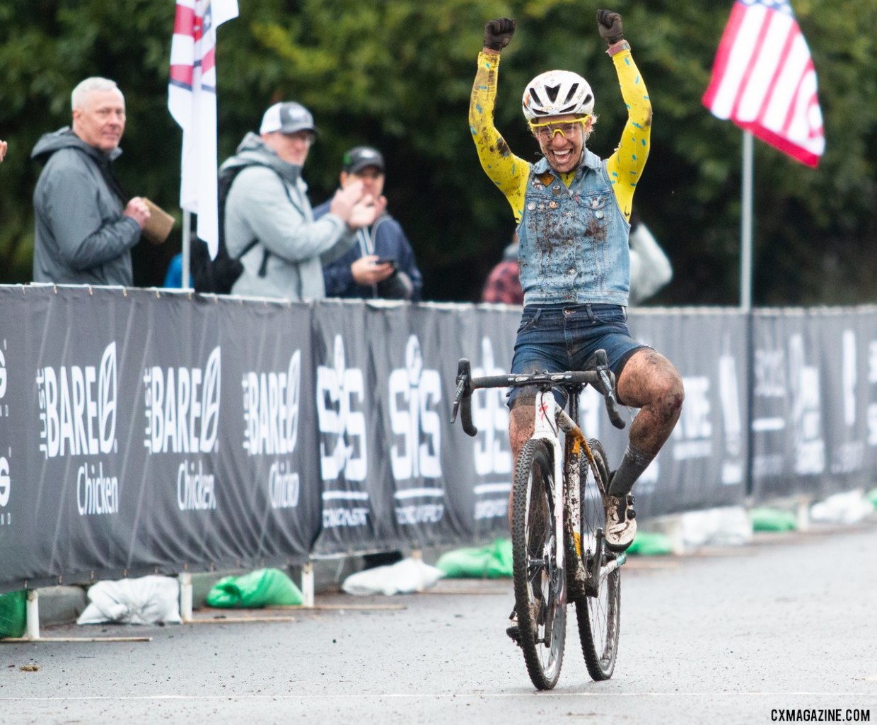 Sarah Sturm celebrates her second Singlespeed National Championship win. Singlespeed Women. 2019 Cyclocross National Championships, Lakewood, WA. © A. Yee / Cyclocross Magazine