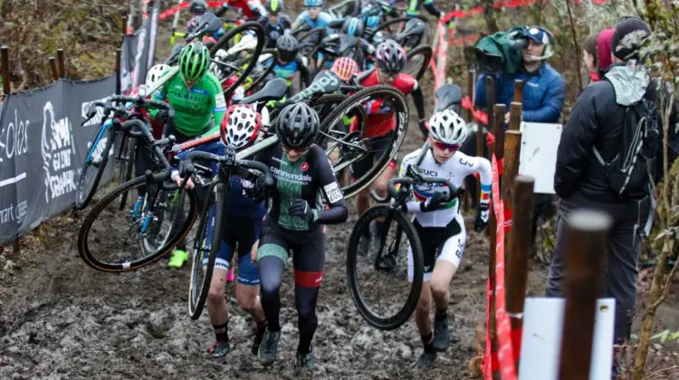 Lizzy Gunsalus leads the way up the first climb of the race. Junior Women. 2019 Cyclocross National Championships, Lakewood, WA. © D. Mable / Cyclocross Magazine