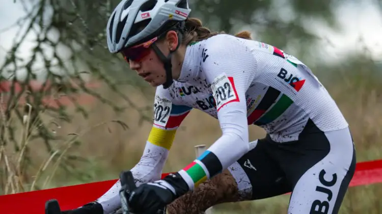 Madigan Munro becomes part of the Pacific Northwest landscape as she rolls through the park.Junior Women. 2019 Cyclocross National Championships, Lakewood, WA. © D. Mable / Cyclocross Magazine