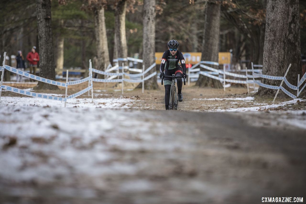 Lizzy Gunsalus gave chase of Fahringer and finished second on Day 2. 2019 NBX Gran Prix of Cross Day 2. © Angelica Dixon