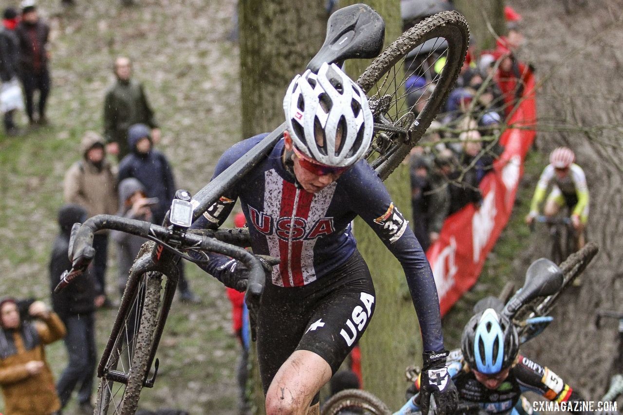 Madigan Munro heads upward and forward up the steep run-up. 2019 World Cup Namur. © B. Hazen / Cyclocross Magazine